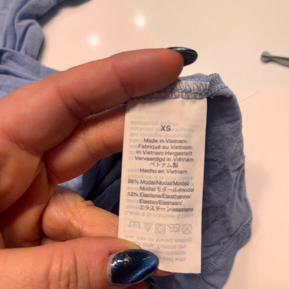 J.Crew 365 Light Blue Stretch Short Sleeve T-Shirt Size XS - Picture 4 of 7